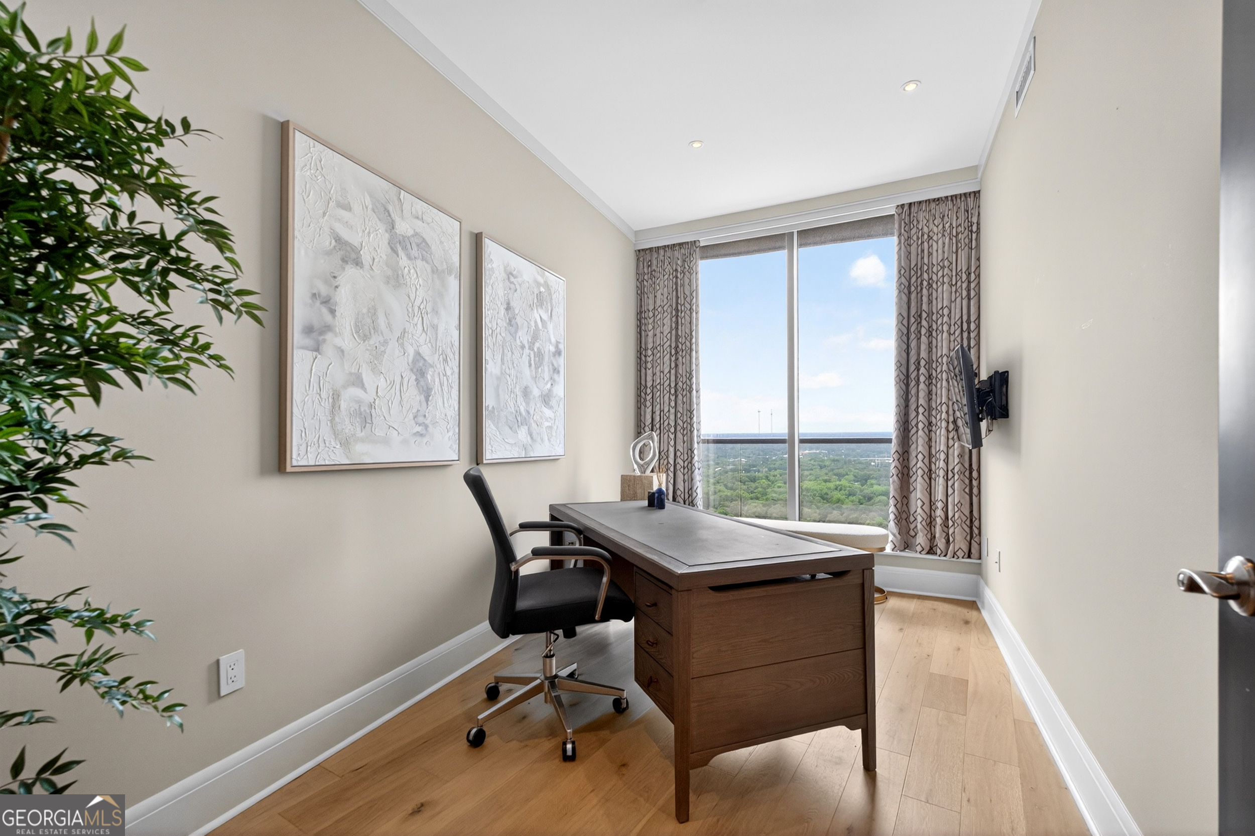 3344 Peachtree Rd NE Unit 3105, Atlanta, GA, 30326, USA, 2 Bedrooms Bedrooms, ,3 BathroomsBathrooms,Condo,Active,3344 Peachtree Rd NE Unit 3105,10684132