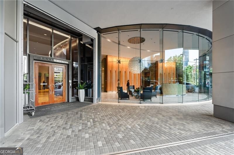 3344 Peachtree Rd NE Unit 3105, Atlanta, GA, 30326, USA, 2 Bedrooms Bedrooms, ,3 BathroomsBathrooms,Condo,Active,3344 Peachtree Rd NE Unit 3105,10684132