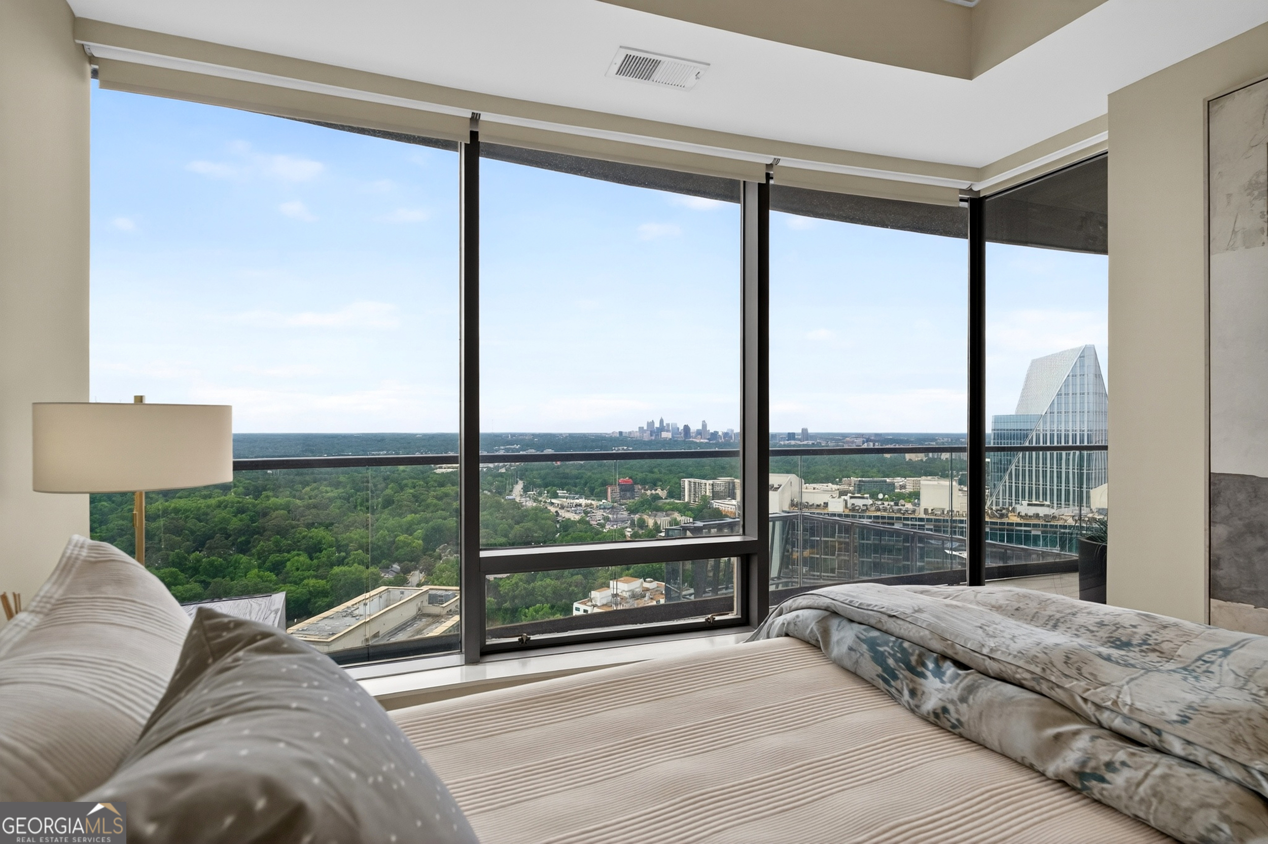 3344 Peachtree Rd NE Unit 3105, Atlanta, GA, 30326, USA, 2 Bedrooms Bedrooms, ,3 BathroomsBathrooms,Condo,Active,3344 Peachtree Rd NE Unit 3105,10684132