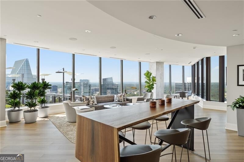 3344 Peachtree Rd NE Unit 3105, Atlanta, GA, 30326, USA, 2 Bedrooms Bedrooms, ,3 BathroomsBathrooms,Condo,Active,3344 Peachtree Rd NE Unit 3105,10684132