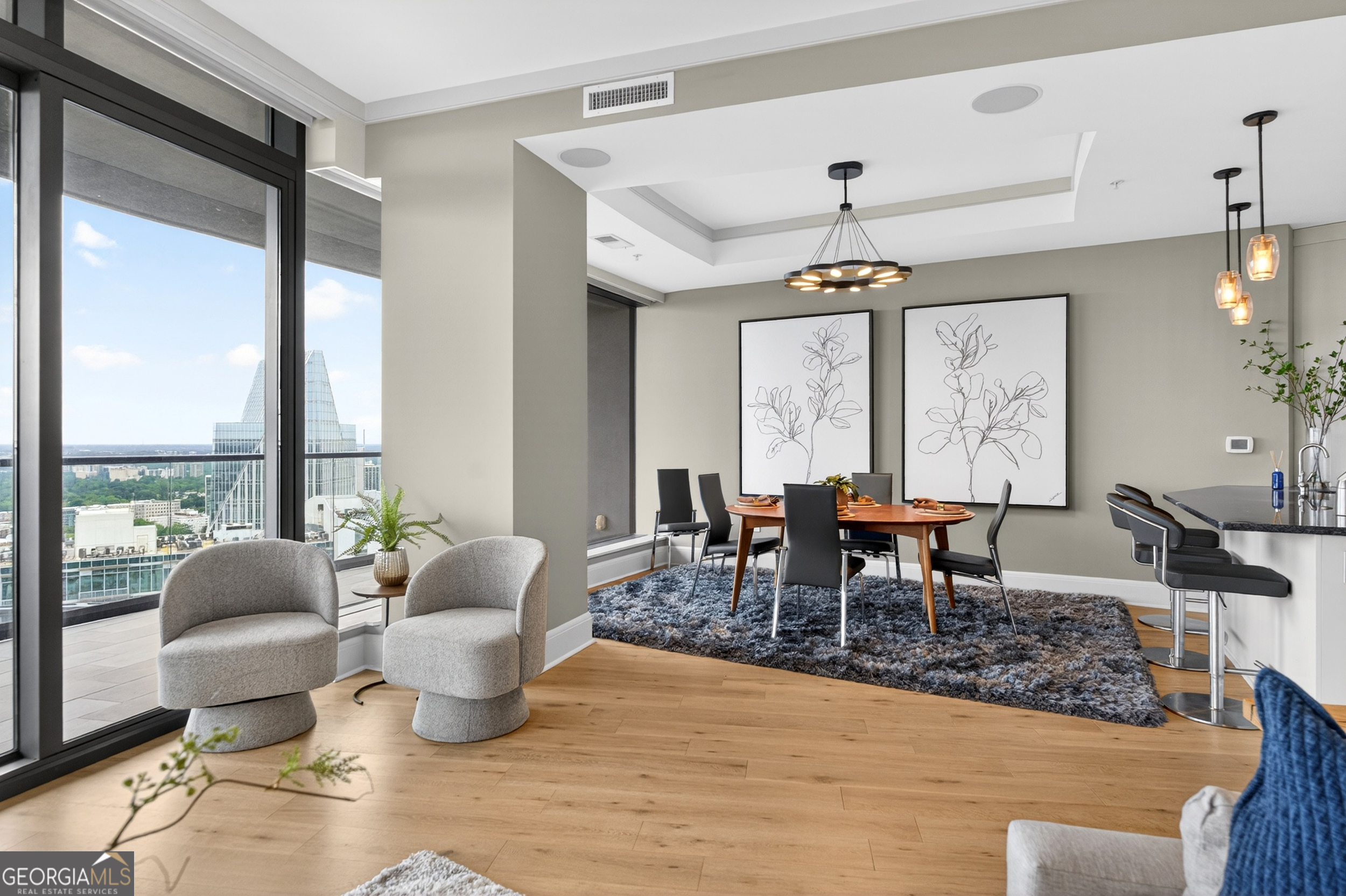 3344 Peachtree Rd NE Unit 3105, Atlanta, GA, 30326, USA, 2 Bedrooms Bedrooms, ,3 BathroomsBathrooms,Condo,Active,3344 Peachtree Rd NE Unit 3105,10684132