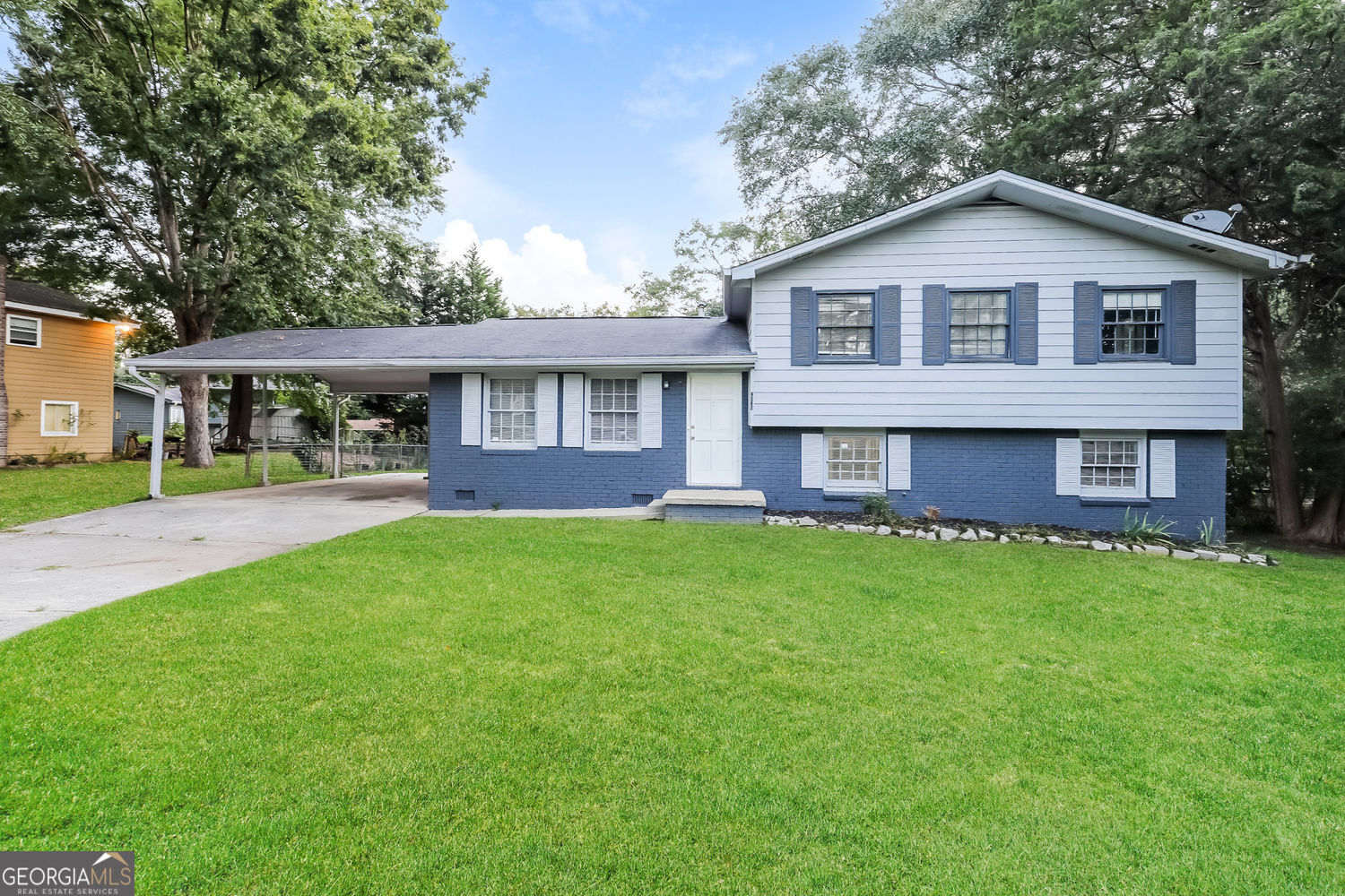 This charming home offers comfort, convenience, and value in a prime location. Featuring 3 spacious bedrooms and 2 full bathrooms, this residence provides an inviting layout perfect for both everyday living and entertaining. Step inside to find a bright living area with ample natural light, a functional kitchen ready for your favorite meals, and a dining space that brings everyone together. The bedrooms are generously sized with plenty of closet space, while the bathrooms are thoughtfully designed for ease and comfort. Outside, you'll enjoy a private yard with room for gardening, play, or relaxation. The property also includes a driveway for off-street parking and is conveniently located near schools, shopping, dining, and major highways, making commutes a breeze. Whether you're a first-time homebuyer, investor, or simply looking for your next place to call home, 2820 Rex Rd is a fantastic opportunity you won't want to miss!
