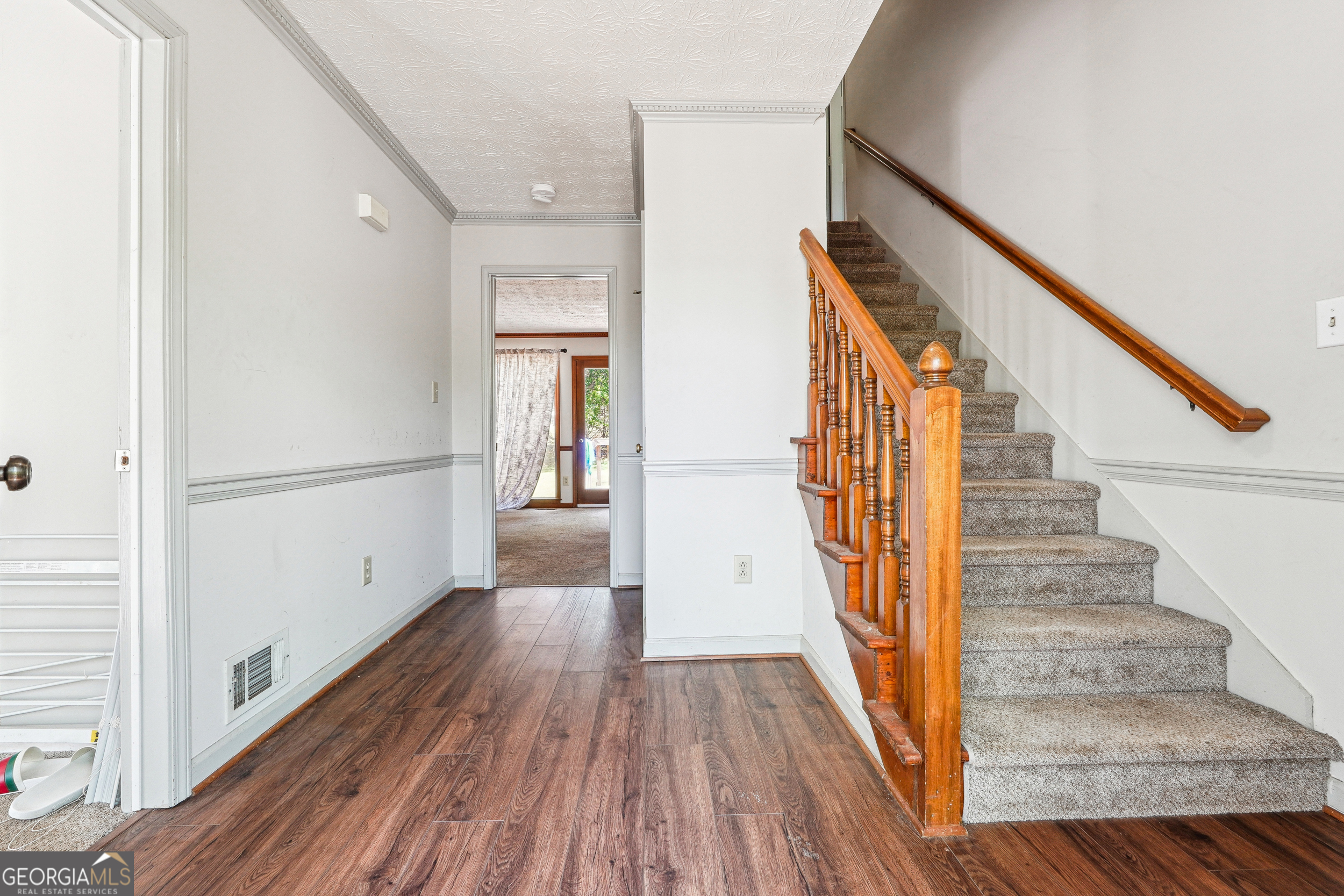 1366 Maple Ridge DR
