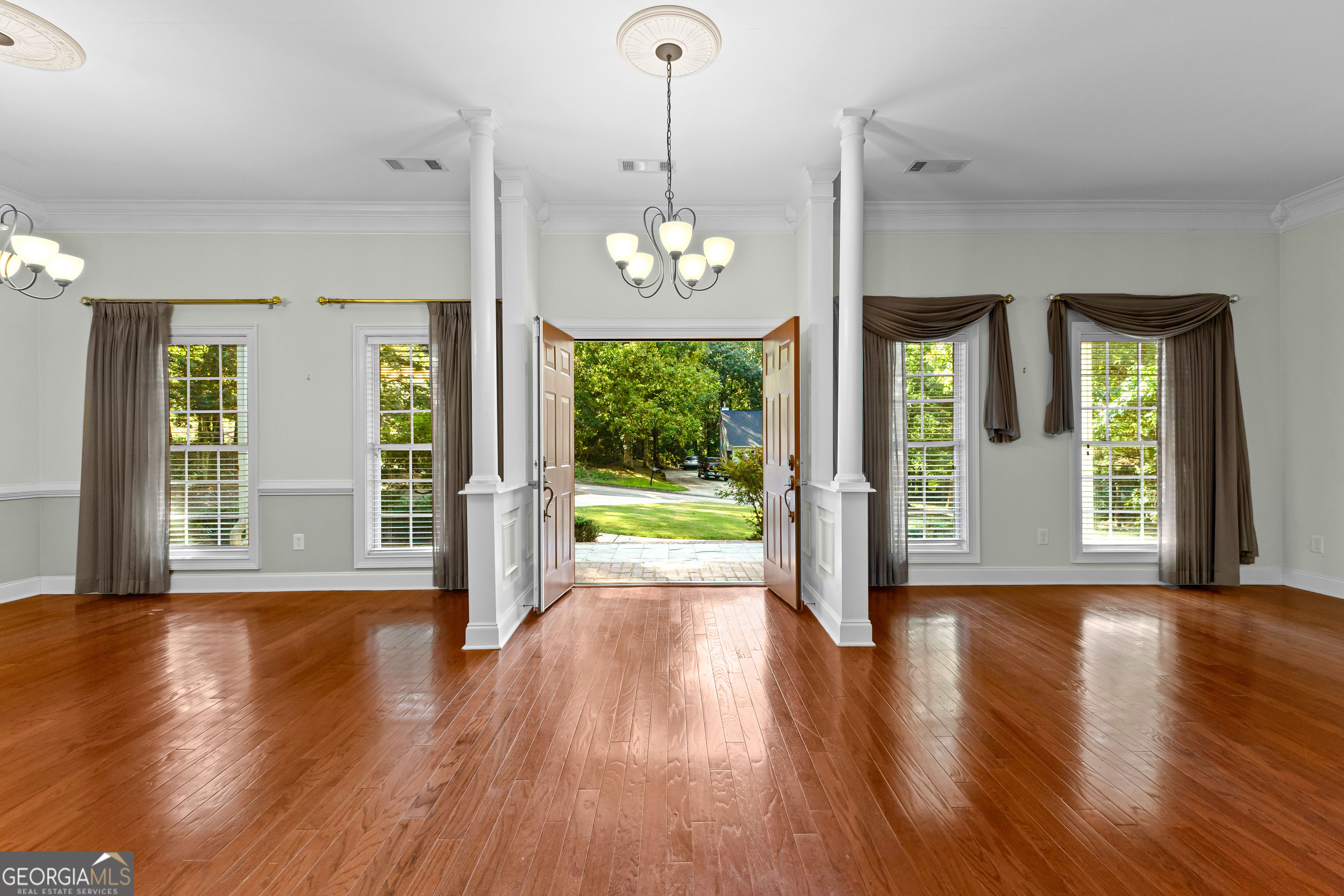 107 Cameron Pointe DR