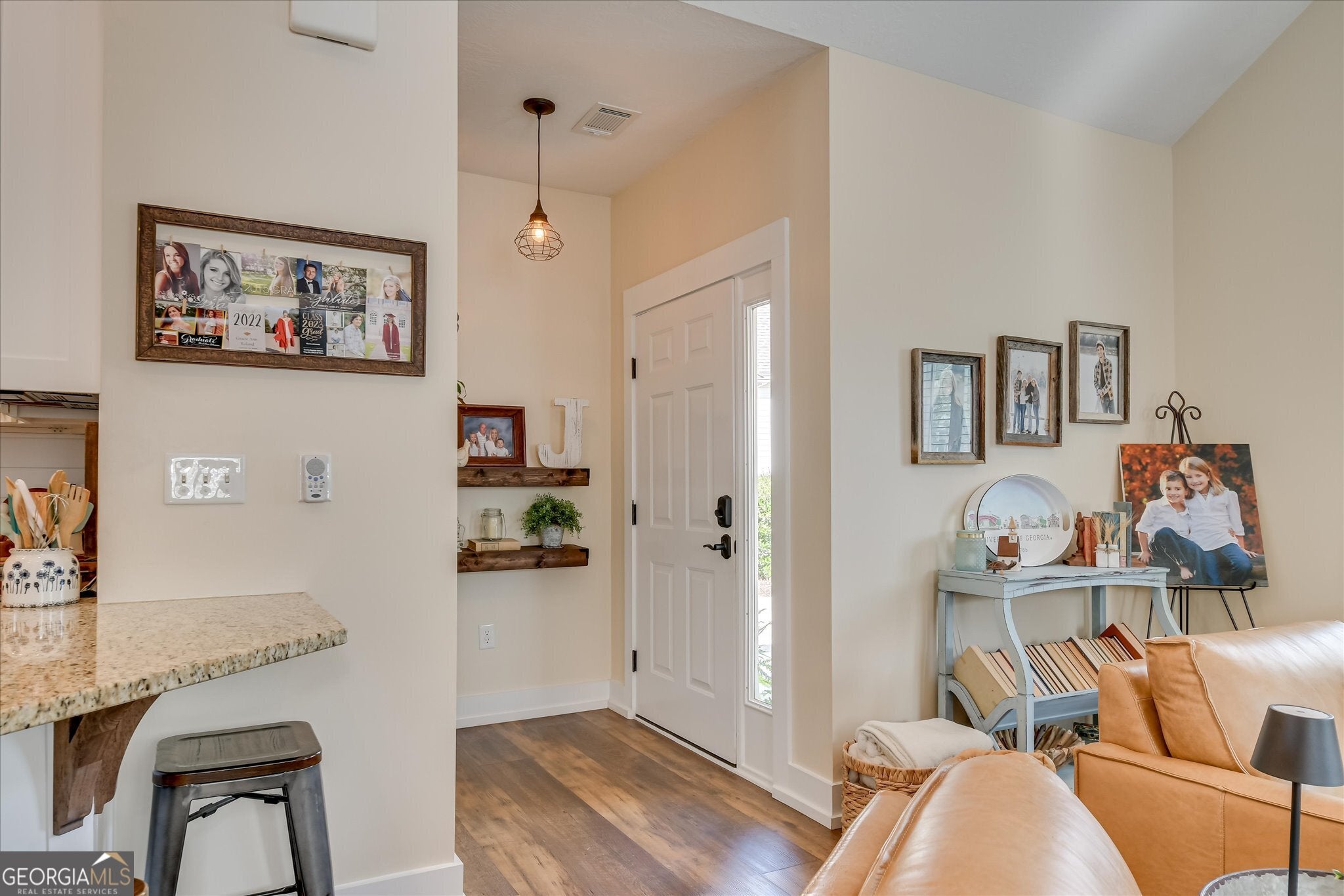 724 Bonnie Oaks LN