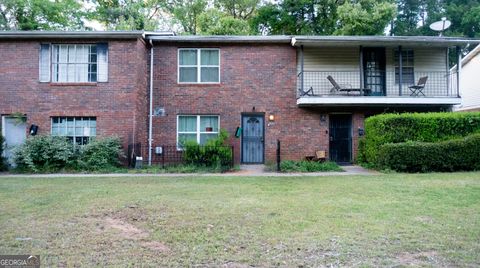 1921 Whitehall Forest CT SE Atlanta GA 30316