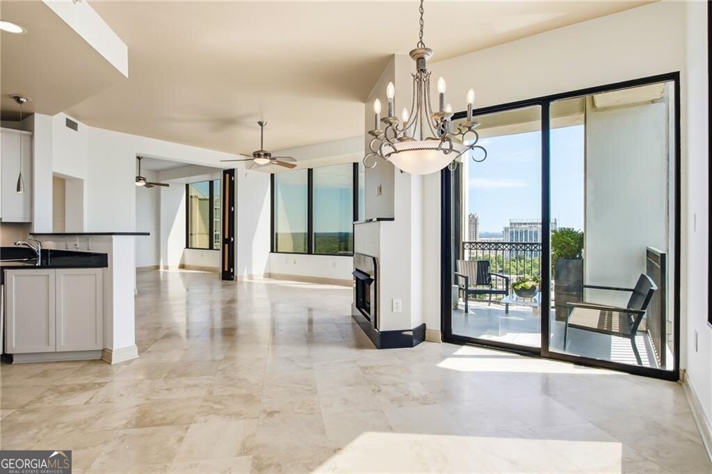 2828 Peachtree RD NW 2402