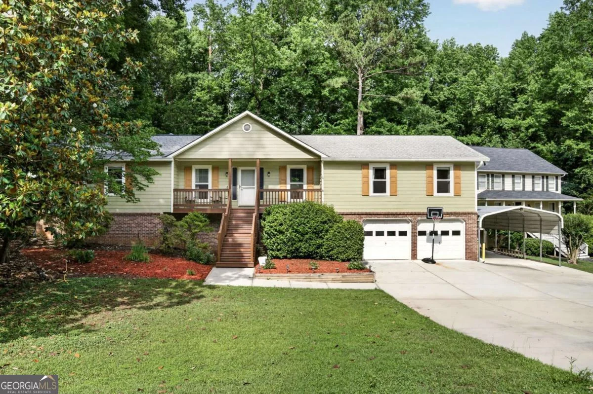 1526 Hickory Drive SW