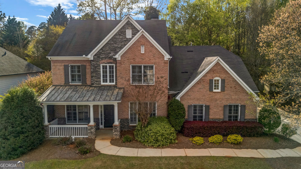 458 Lake Forest DR