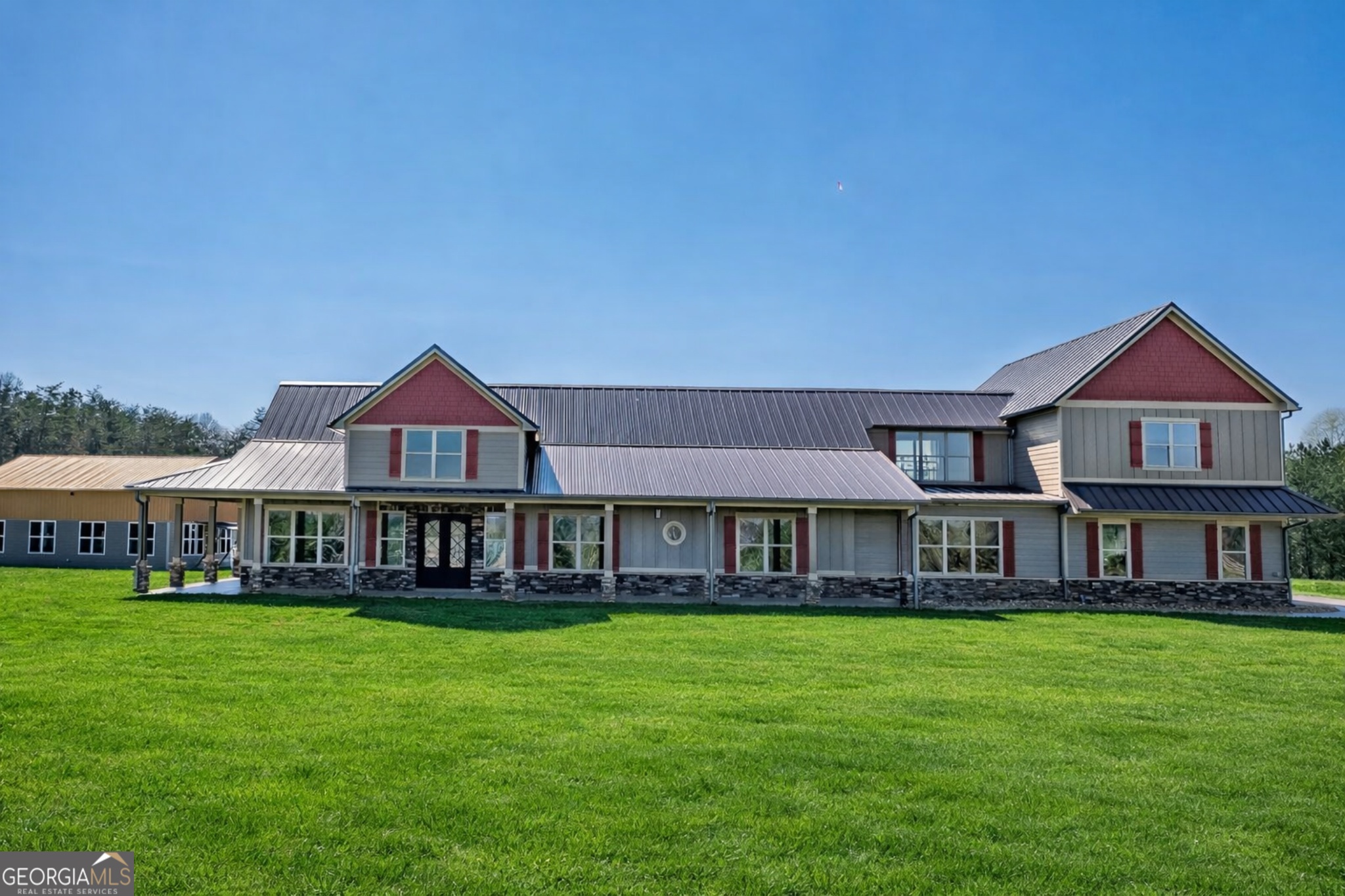 15 Lauren LN NE