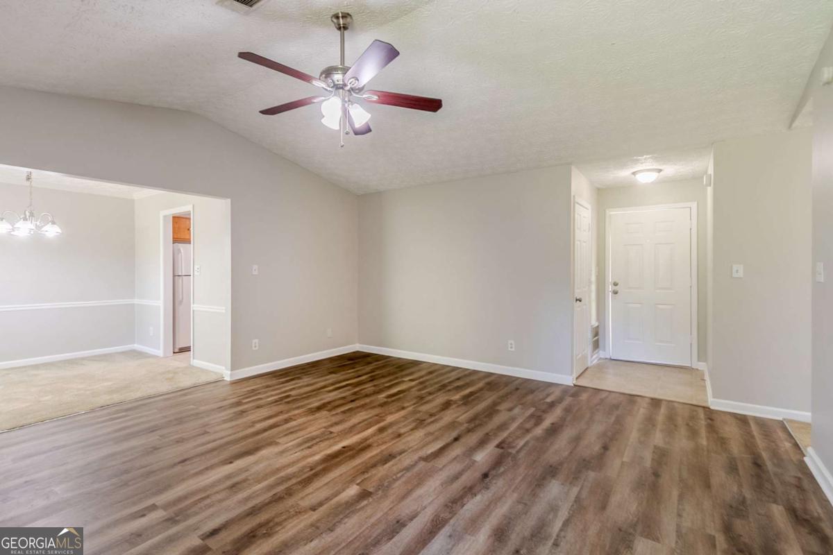 9119 Woodgreen WAY