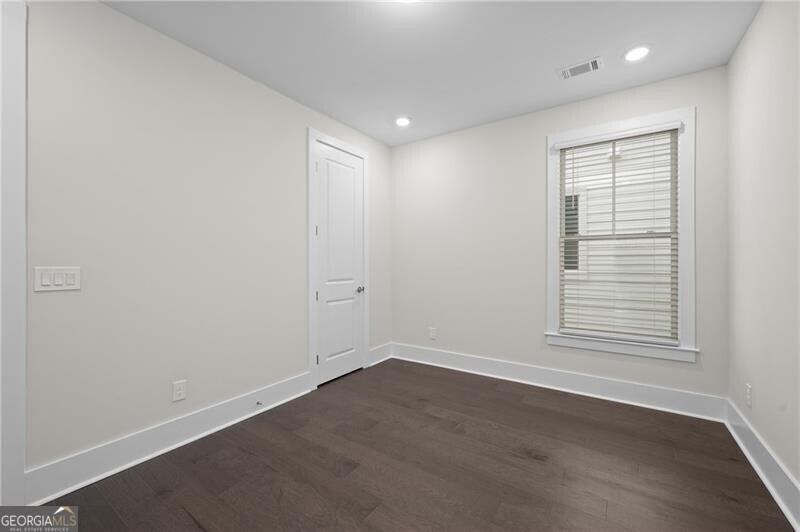 Manning on the Square - Residential Lease