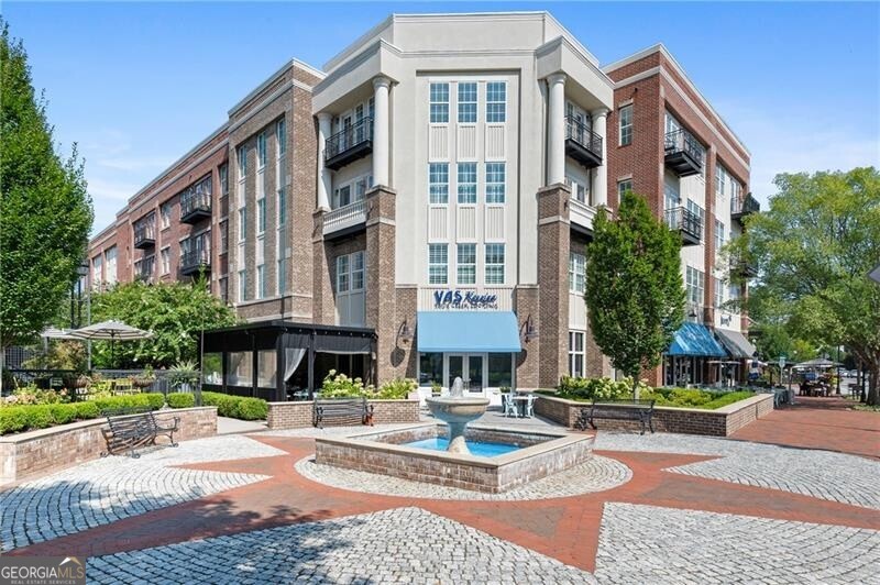 Manning on the Square - Residential Lease