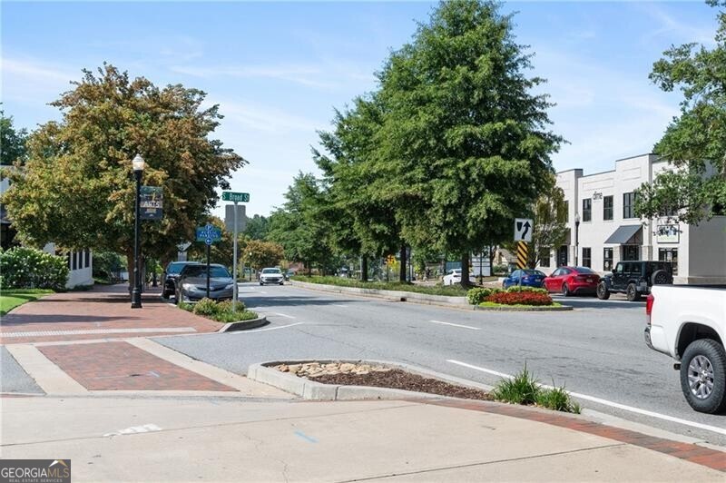 Manning on the Square - Residential Lease