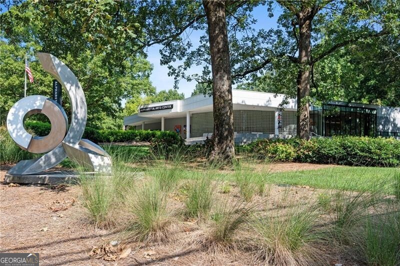 Manning on the Square - Residential Lease
