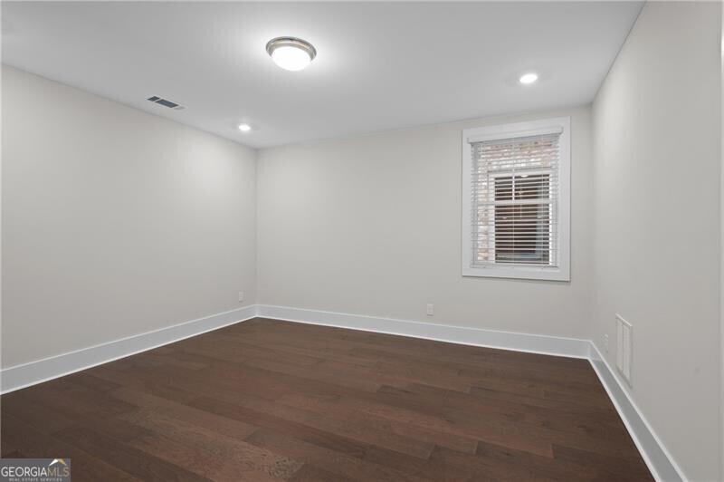 Manning on the Square - Residential Lease