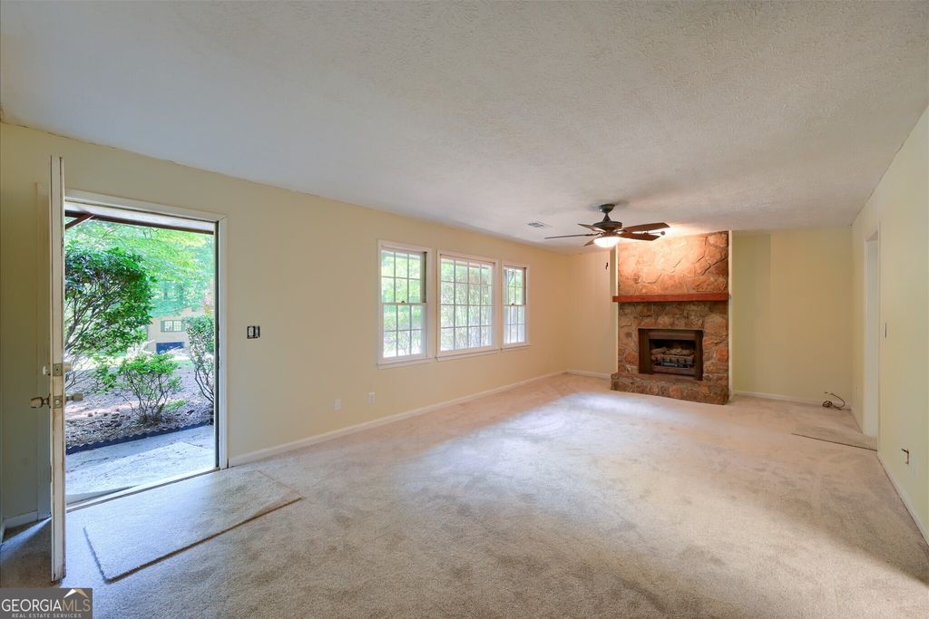 Photo of 509 River Lakeside Lane, Woodstock, GA 30188 (MLS # 10798914)