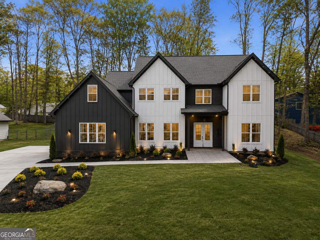 Photo of 3070 Shaw Rd, Marietta, GA 30066 (MLS # 10805548)