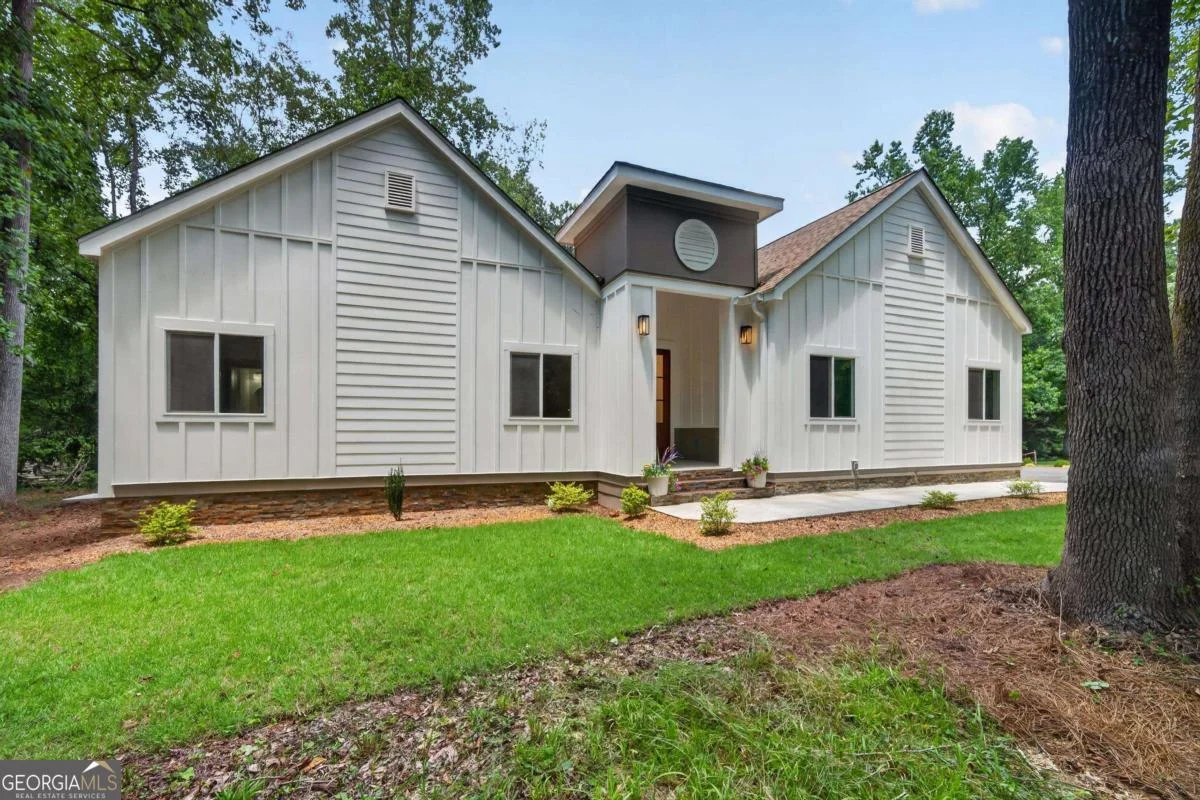 101 Willow Cove