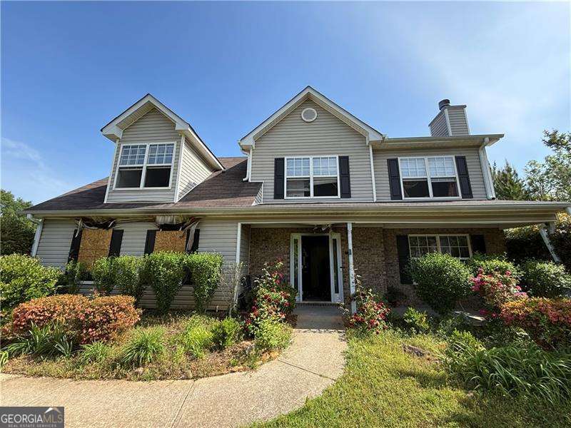 Lot located in Madison Farms in Snellville is looking for a rebuild. Build back quote between 90-100k. Around the corner from schools, grocery stores, restaurants, major highways and more. Showings to begin 7/11. 24 hours notice is needed before showing with a signed hold harmless sent in before appointment will be accepted.