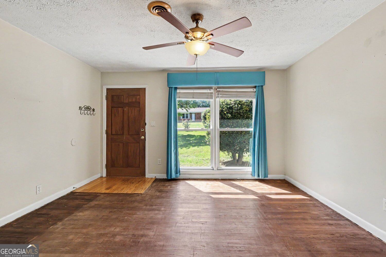6786 Tralee DR