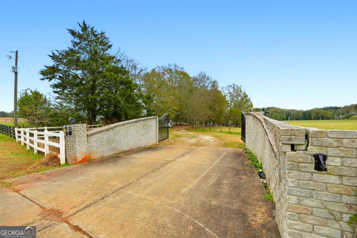 1295 Double Bridge RD