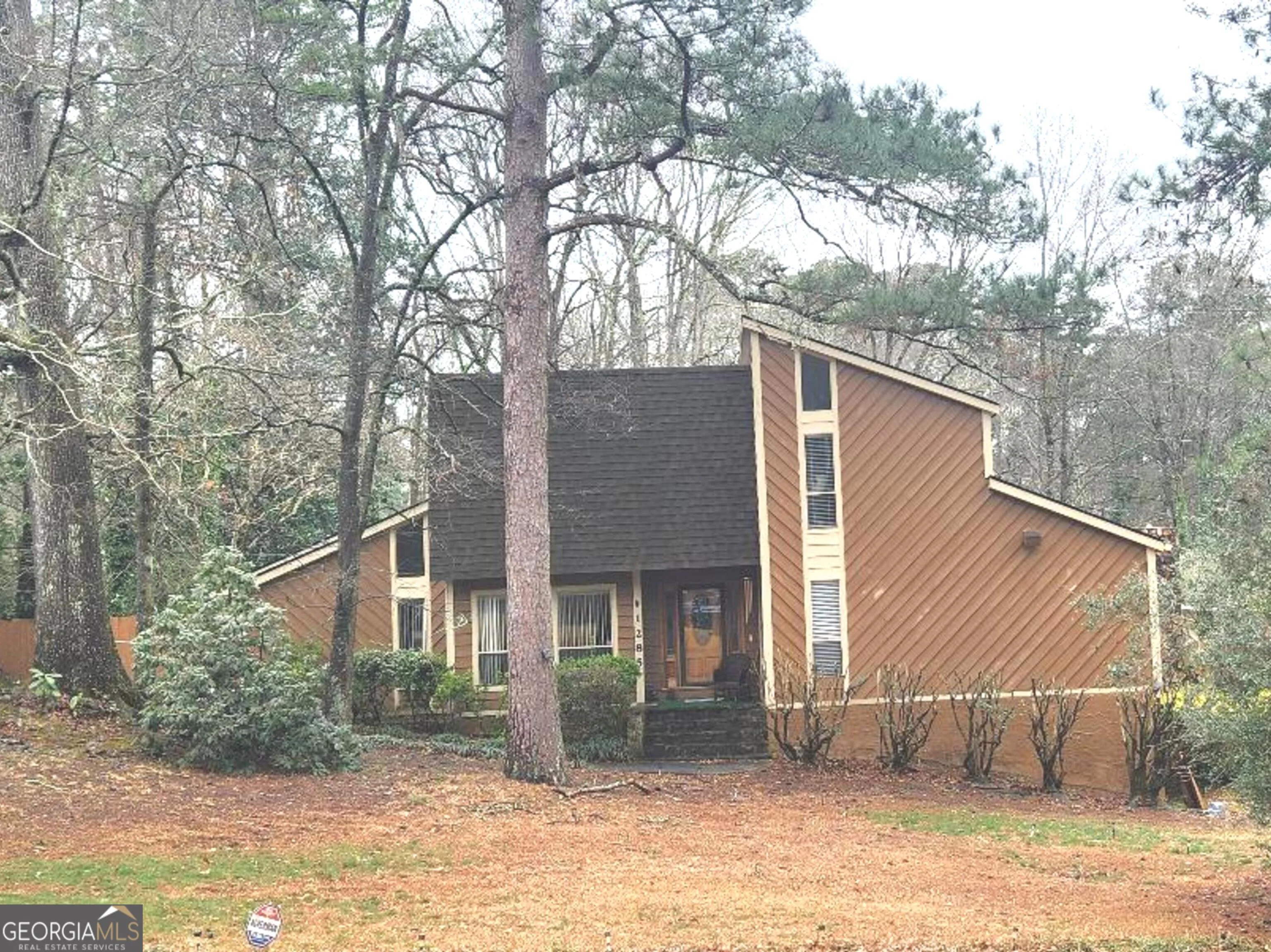 1285 Halter Lane