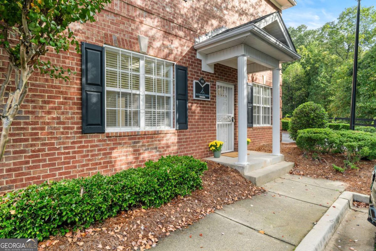 1875 Old Alabama RD 915