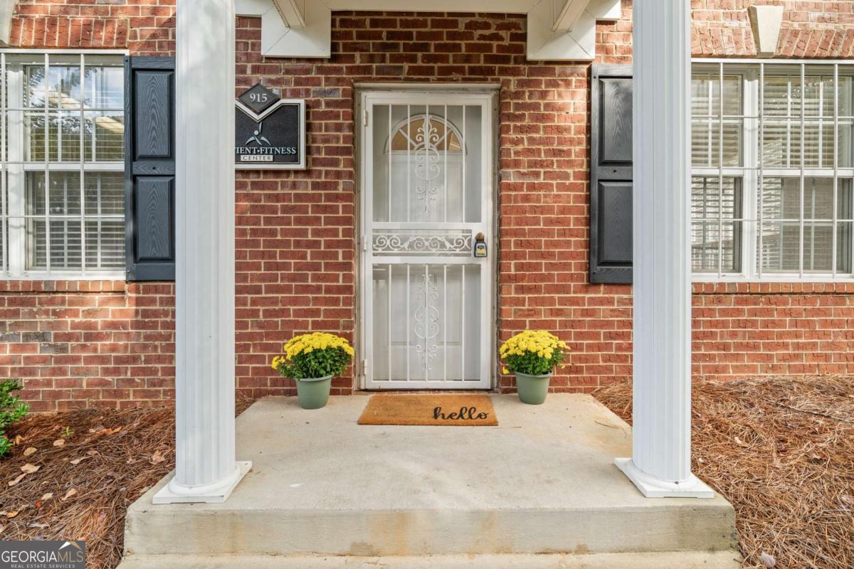 1875 Old Alabama RD 915