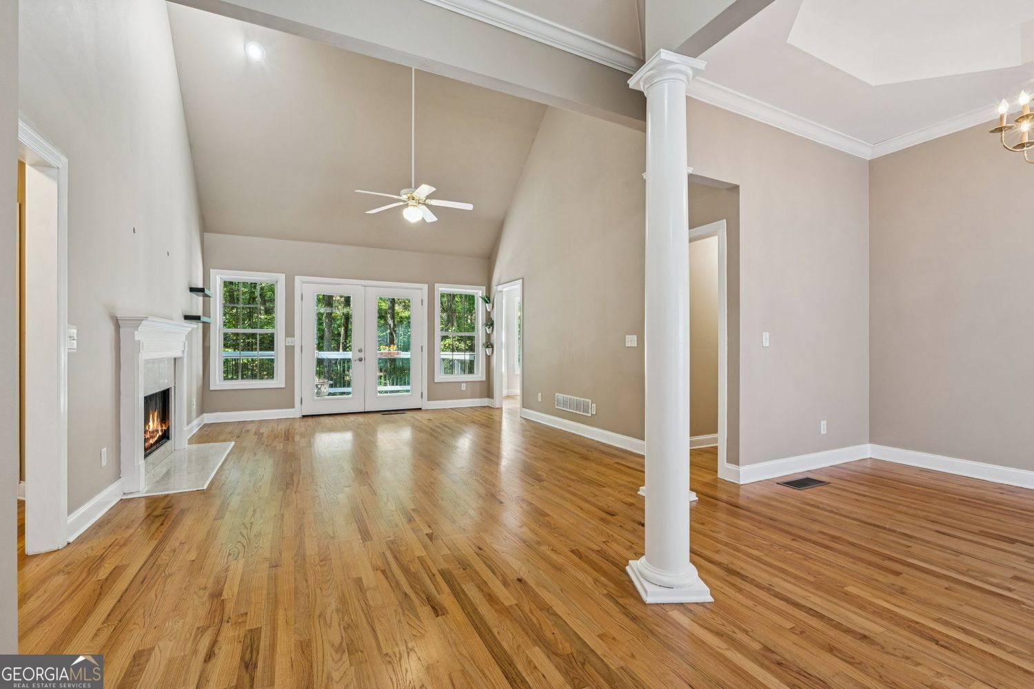 1060 Regency Park DR