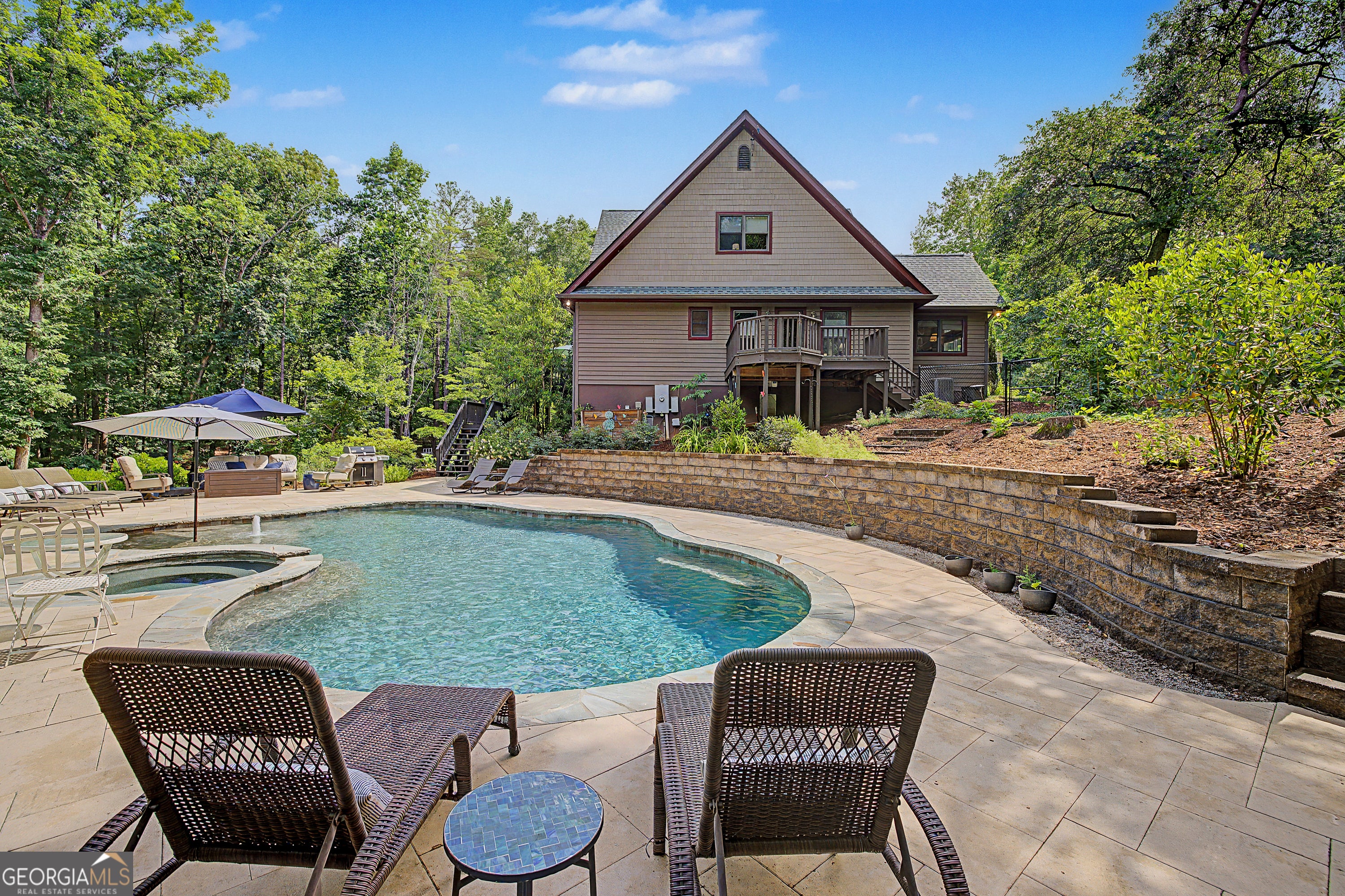 151 Hickory Pointe DR