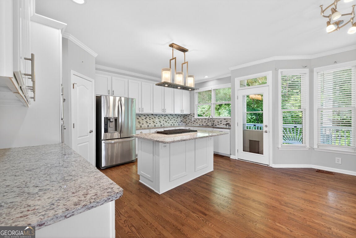1524 Lake Heights CIR