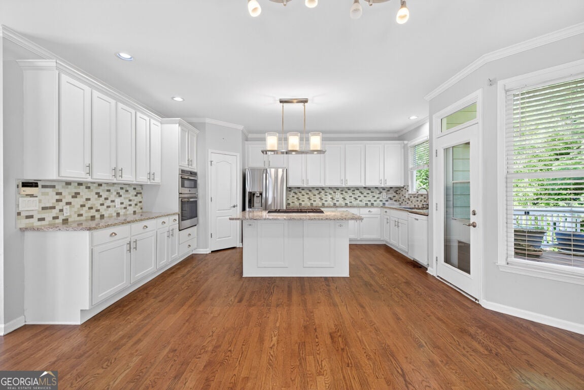 1524 Lake Heights CIR