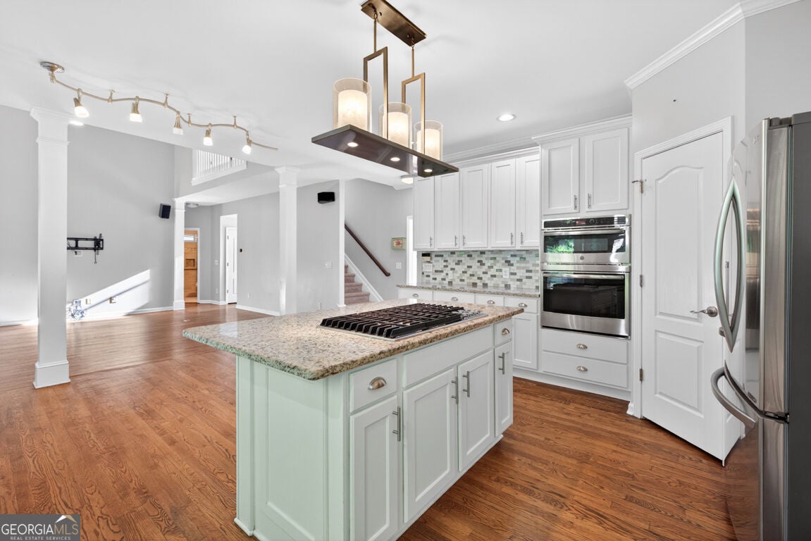 1524 Lake Heights CIR
