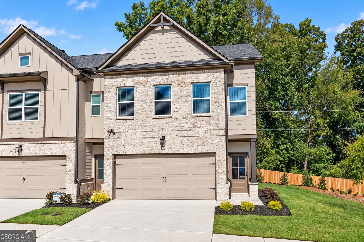 4221 Fern River TRL 1