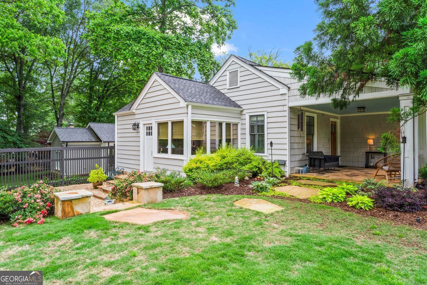 Marietta, Georgia 30060, United States, 3 Bedrooms Bedrooms, ,2 BathroomsBathrooms,Residential,Active,131443