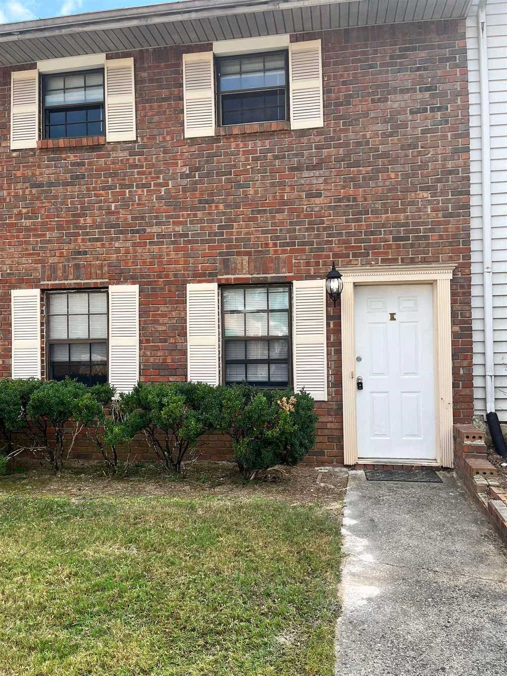 Photo of 6354 Shannon Parkway #9E, Union City, GA 30291 (MLS # 10777731)