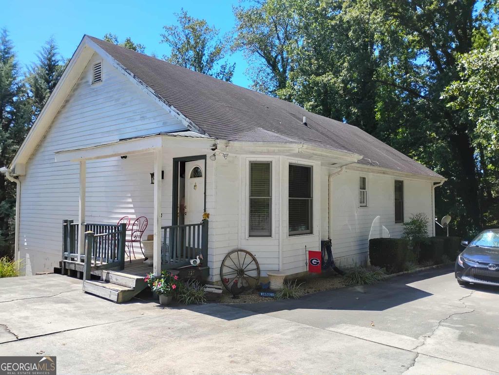 Photo of 127 Hamby Street, Clayton, GA 30525 (MLS # 10737197)