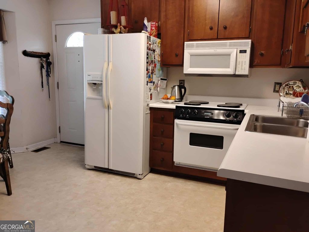 Photo of 127 Hamby Street, Clayton, GA 30525 (MLS # 10737197)