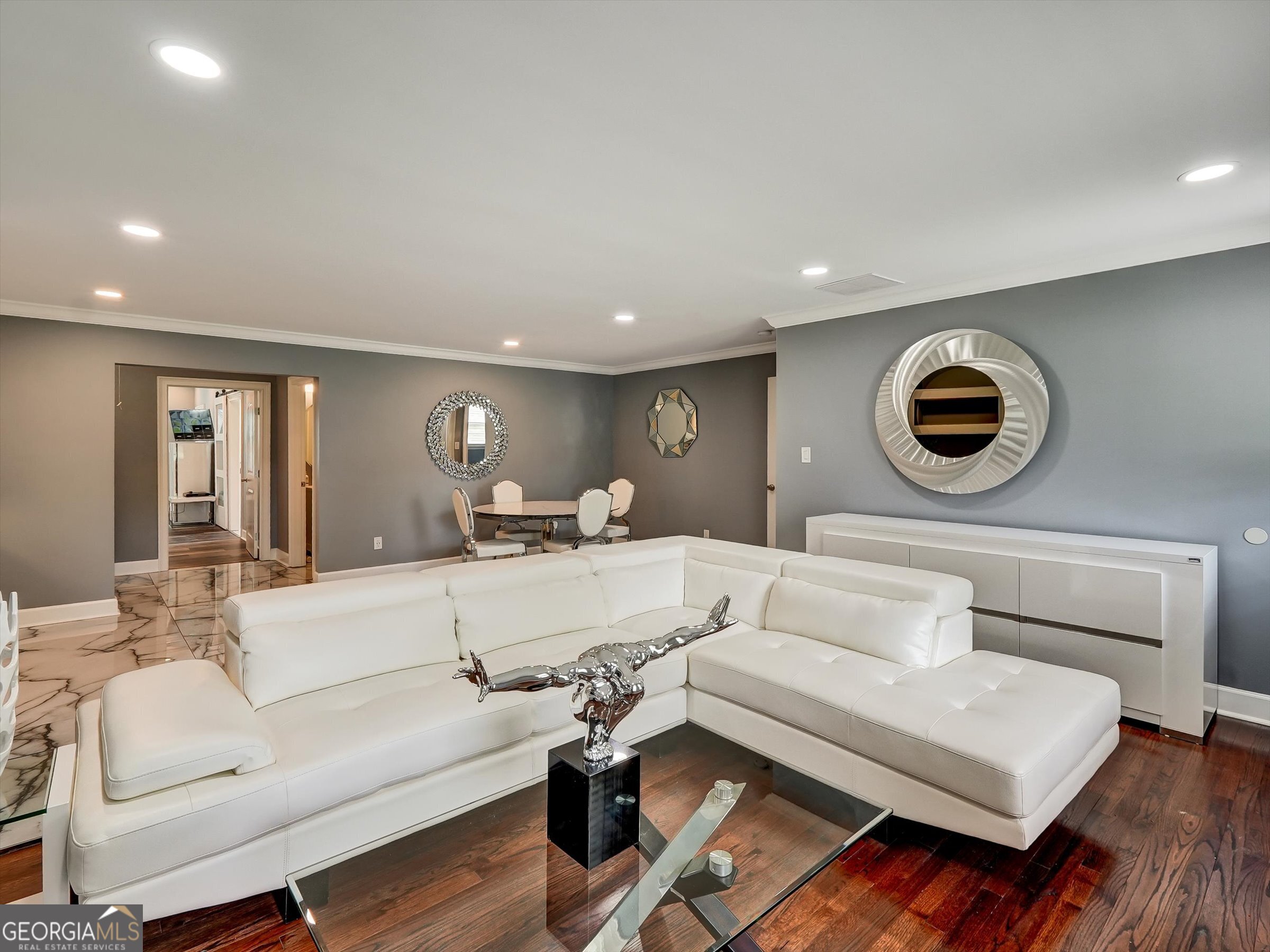 5521 Joeclay DR