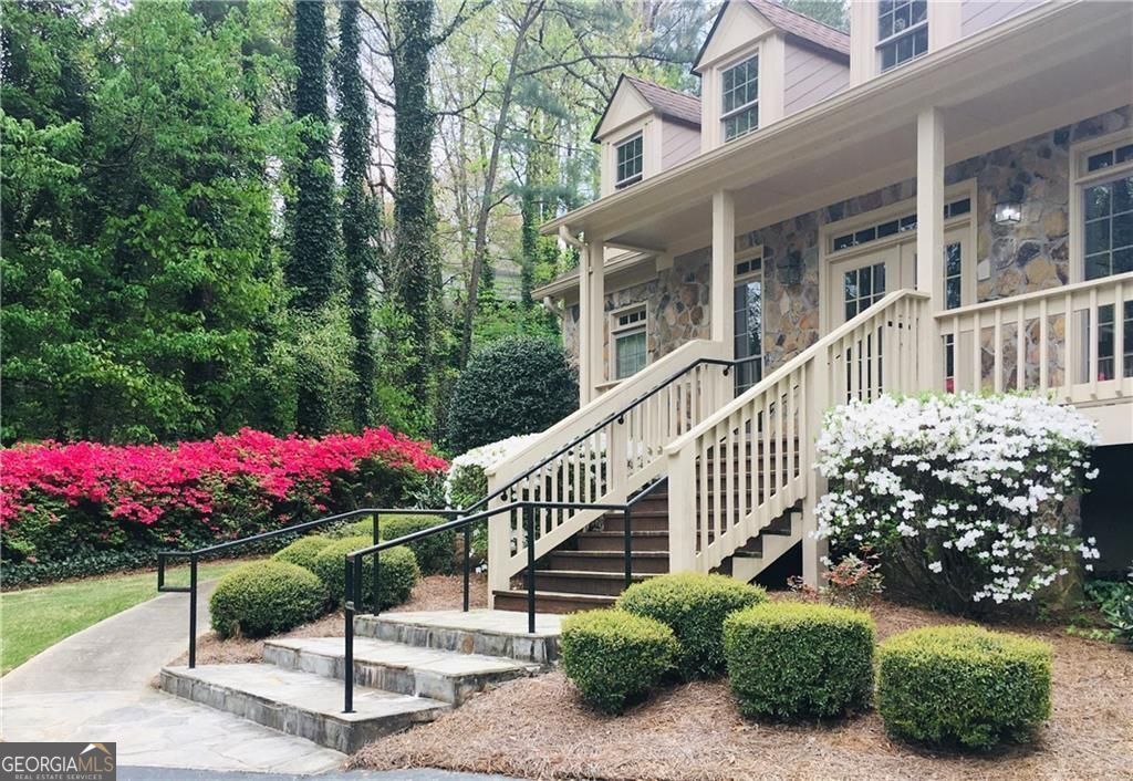 Marietta, Georgia 30062, United States, 4 Bedrooms Bedrooms, ,3 BathroomsBathrooms,Residential,Active,173614