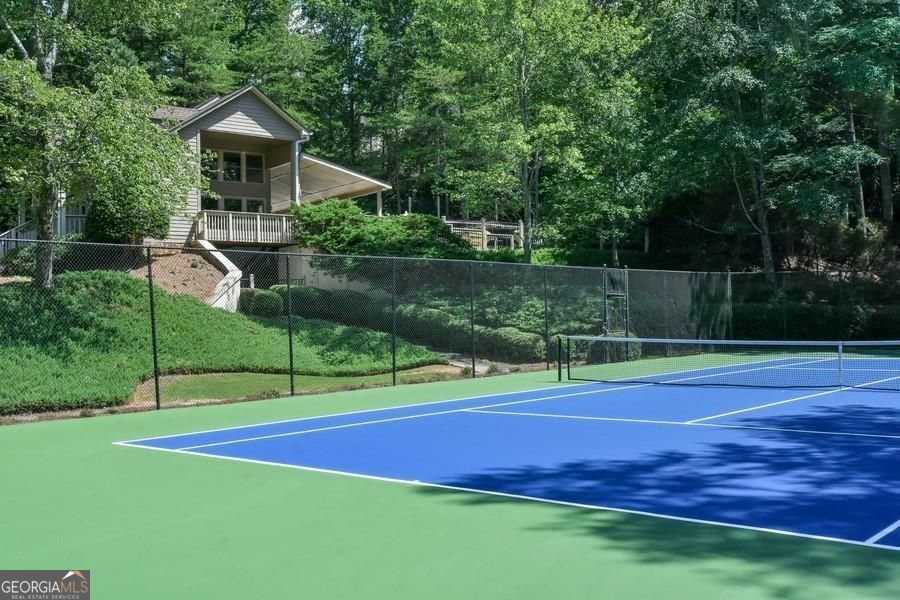 Marietta, Georgia 30062, United States, 4 Bedrooms Bedrooms, ,3 BathroomsBathrooms,Residential,Active,173614