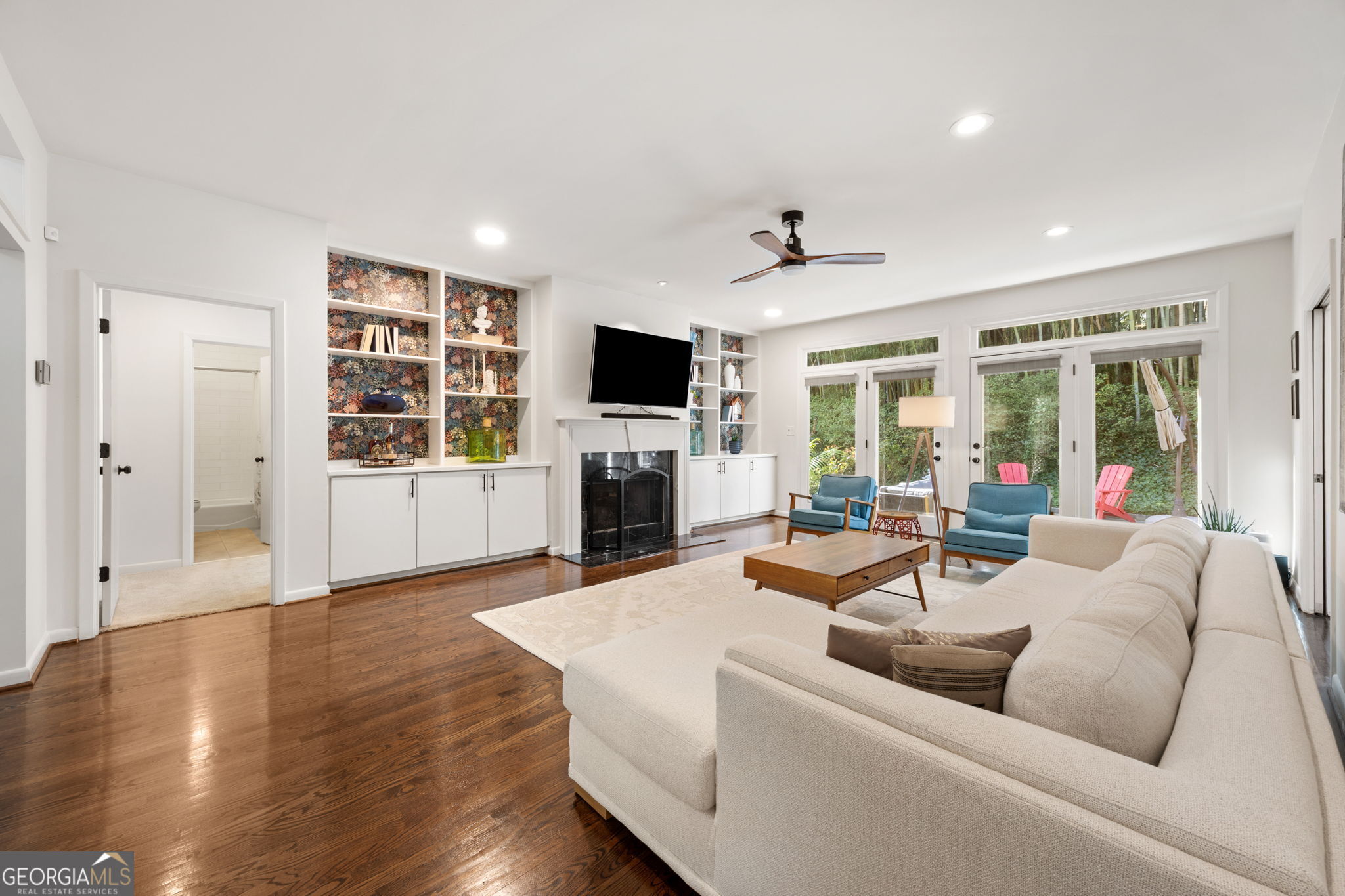 1013 Lenox Valley DR NE