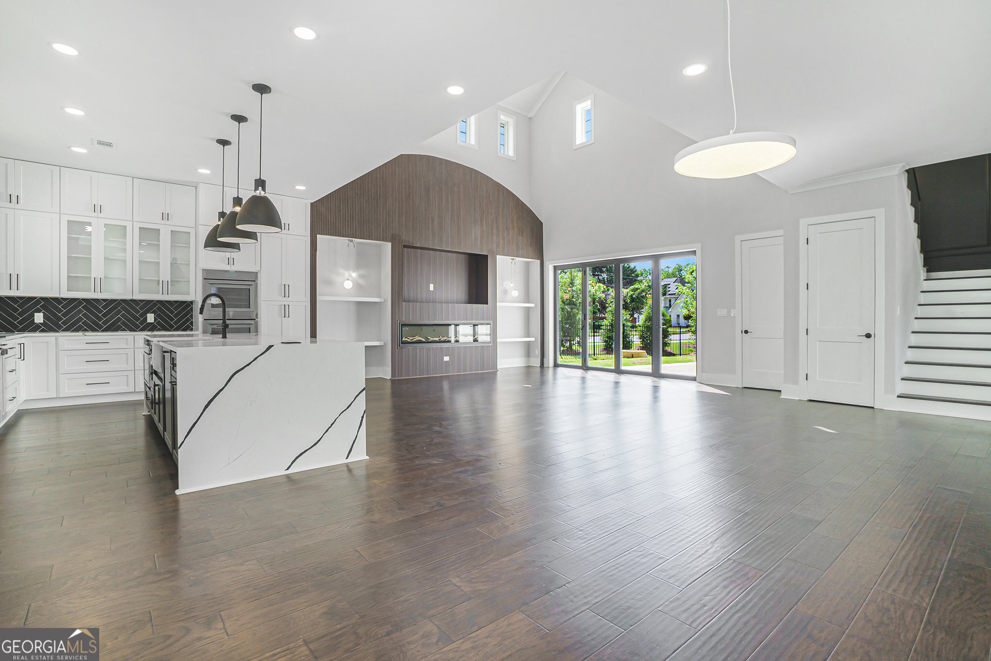 Akunna Court - Residential