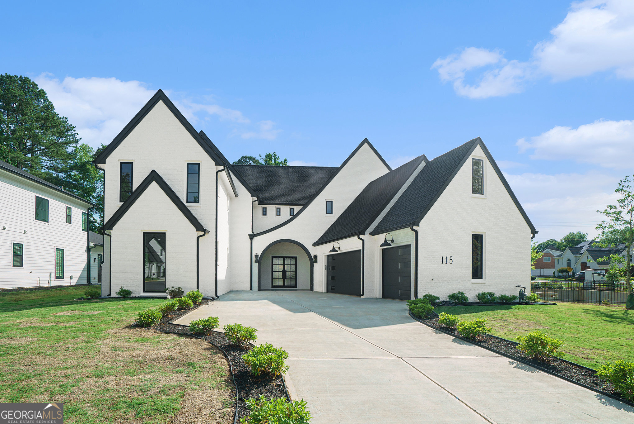 Akunna Court - Residential