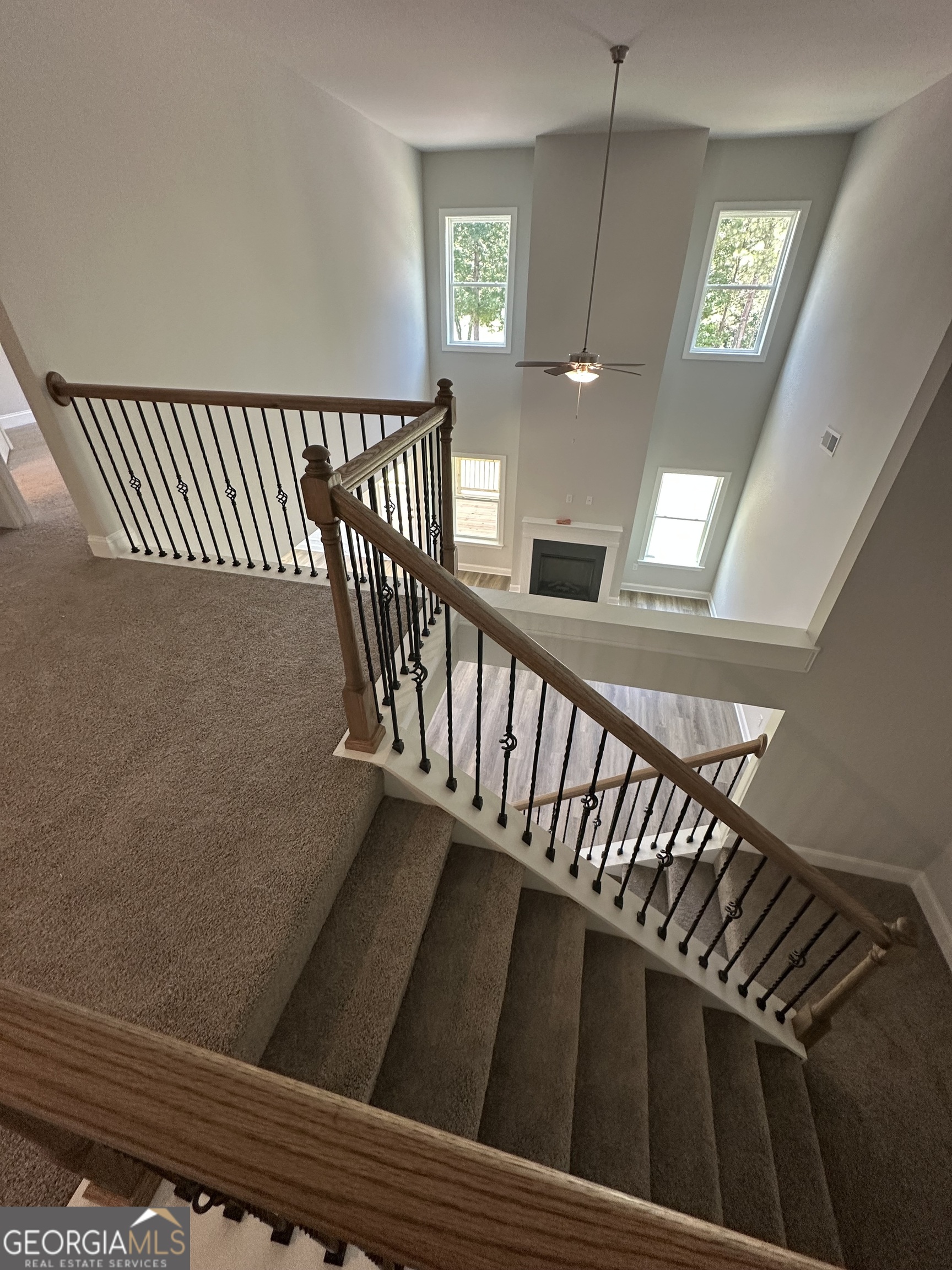5002 Fairview CIR