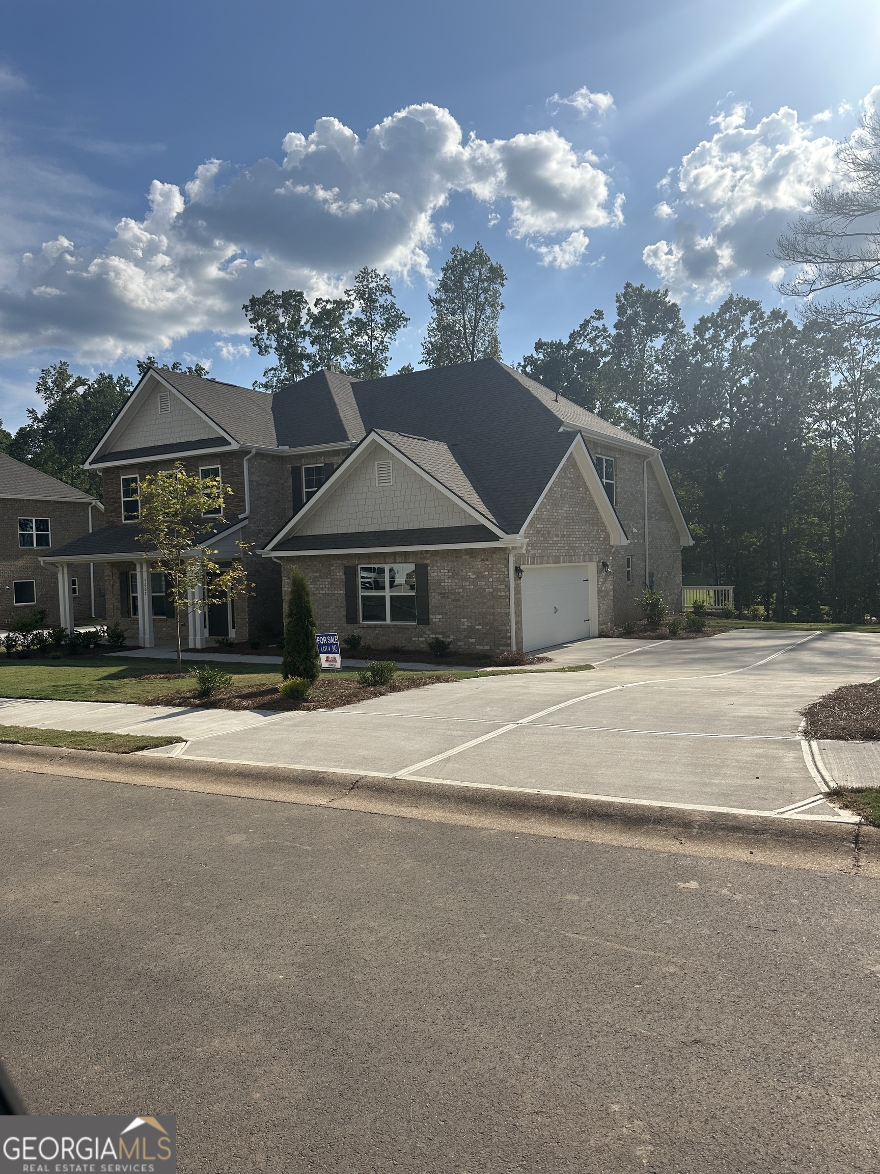 5002 Fairview CIR