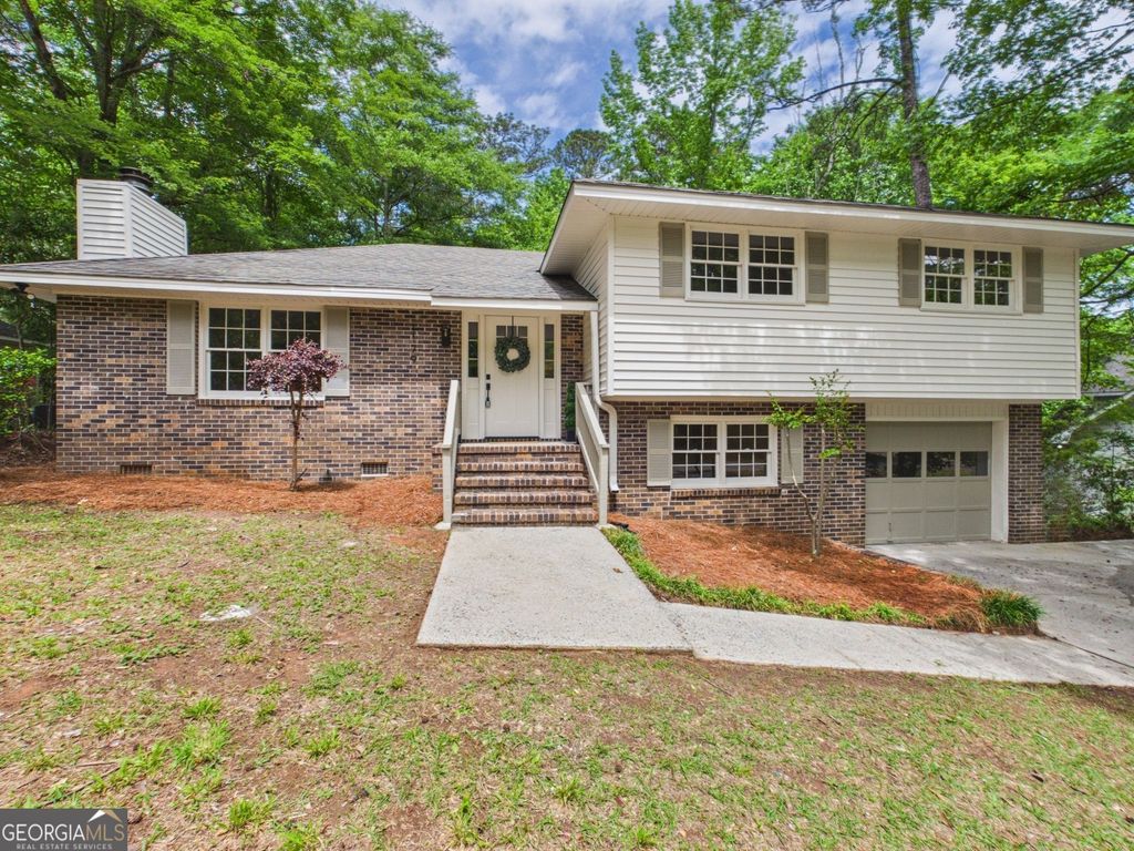 Photo of 1179 Waluhiyi Trail, Macon, GA 31220 (MLS # 10756120)