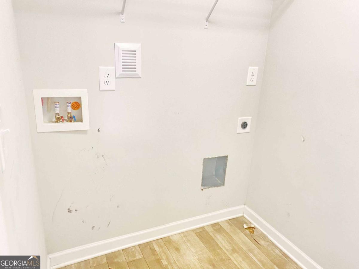 Overton Place - Residential Lease