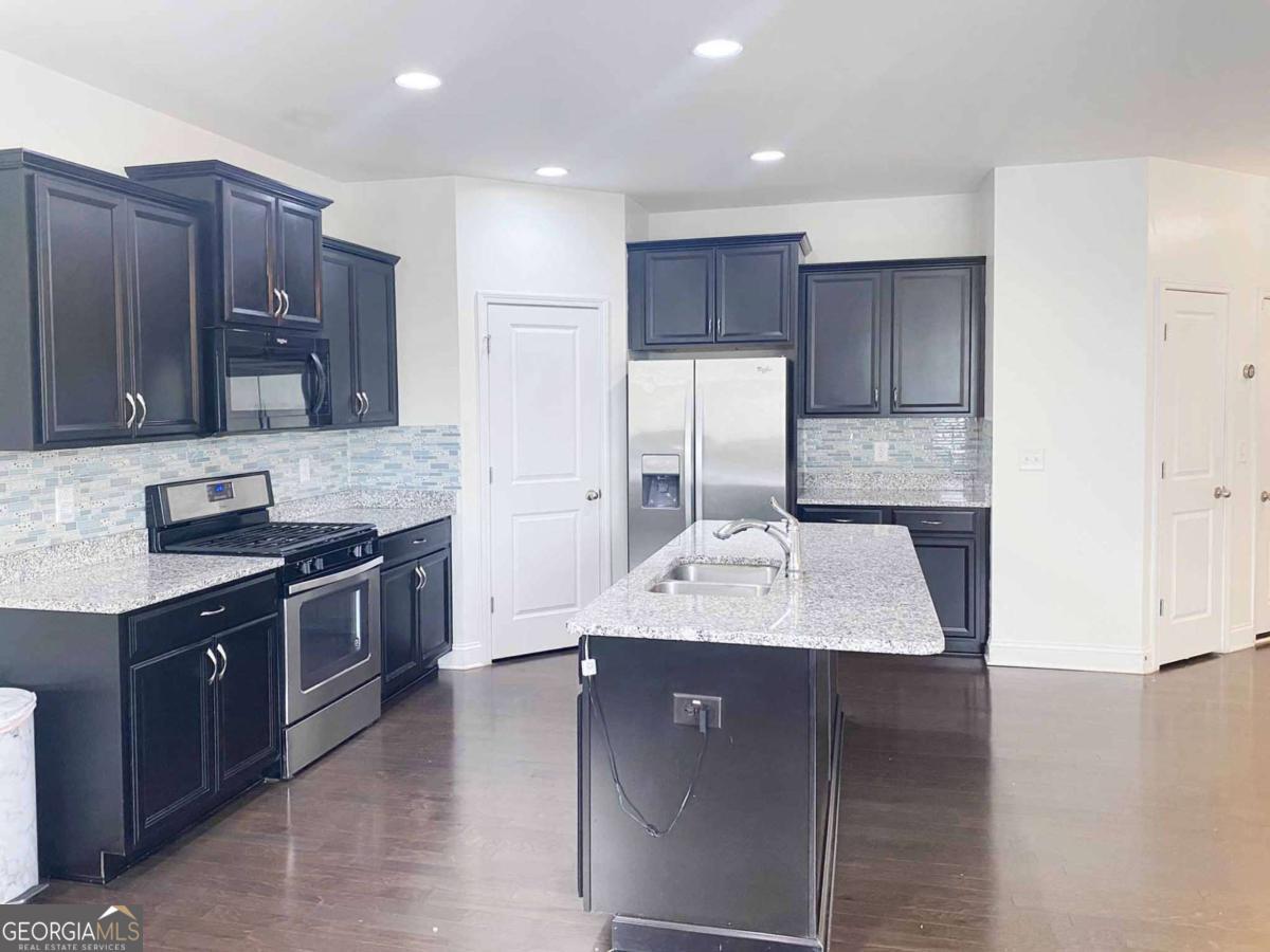 Overton Place - Residential Lease